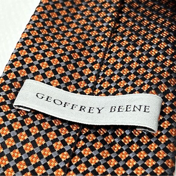 Geoffrey Beene Tie Handmade 100% Silk Orange Diamond 3.25” X 63” Fall Halloween - Picture 4 of 5